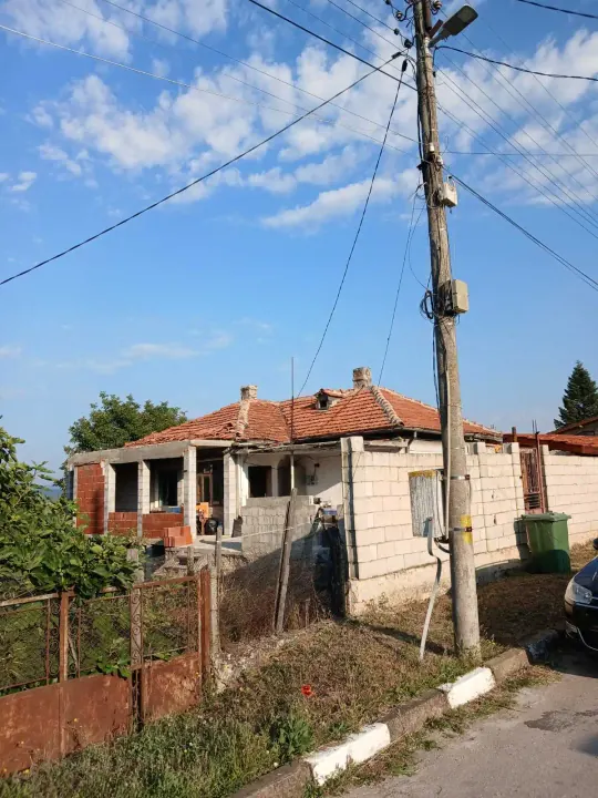 Дървени греди и обшивка на покривна конструкция — ЕТ МИРОСТРОЙ